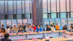 通过智能科学家平台进行尝试设想展尝试